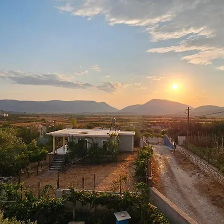 Διαμέρισμα Xheka *