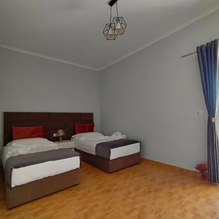 Xheka Διαμέρισμα *