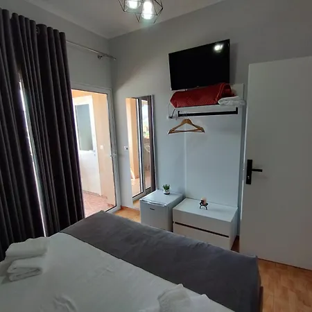 Διαμέρισμα Xheka *